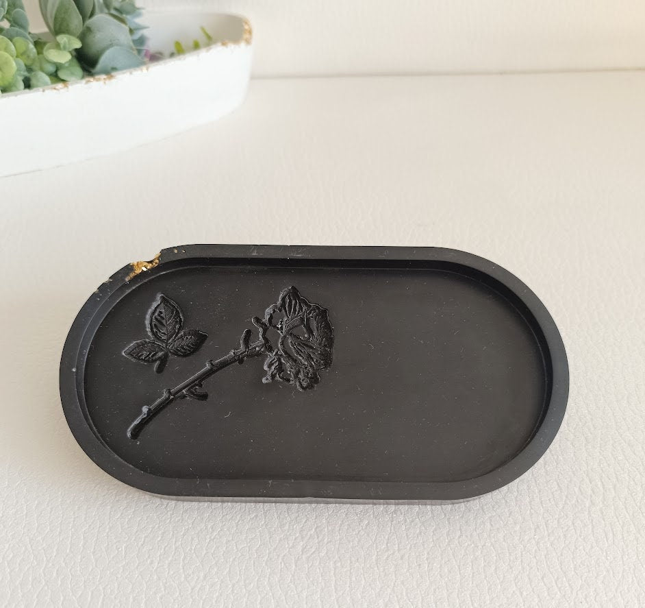 Plateau de rangement noir et or motif rose