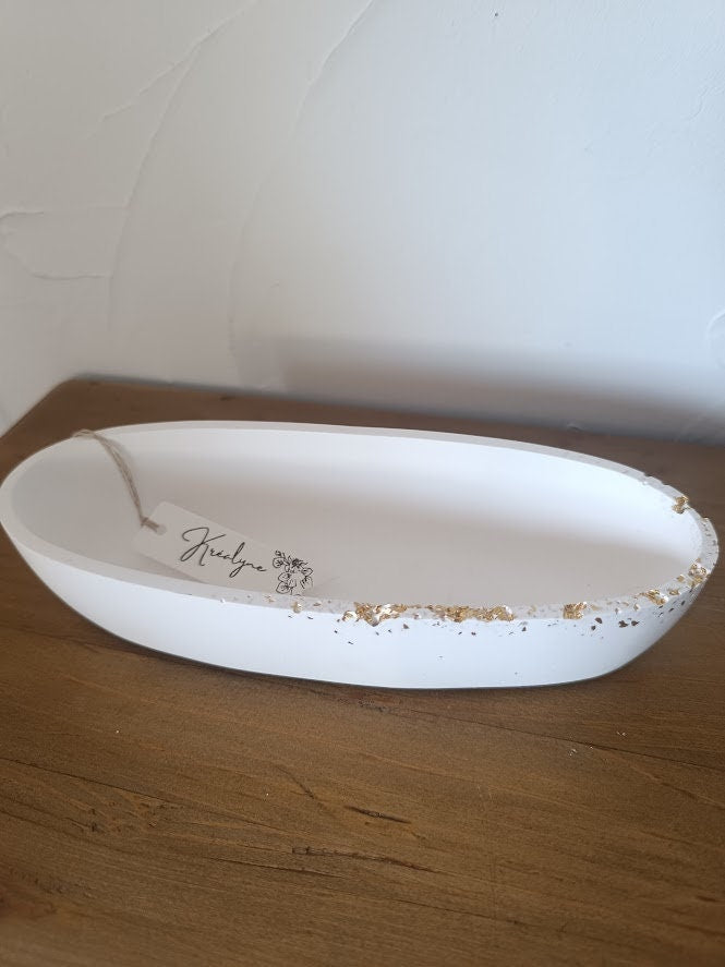 Coupe ovale blanche et petites pierres or