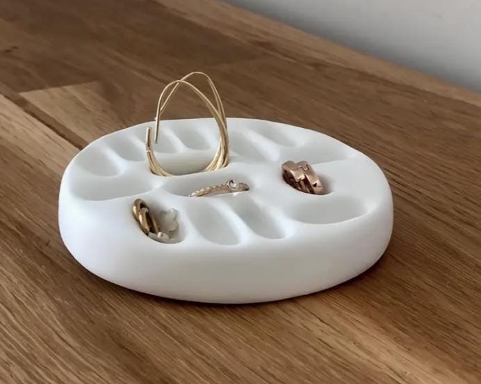 Support de bagues blanc