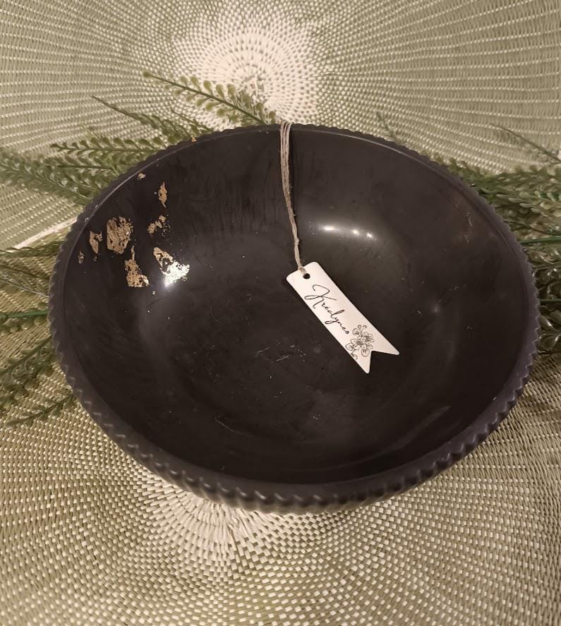 Grande coupe cannelée noire et or