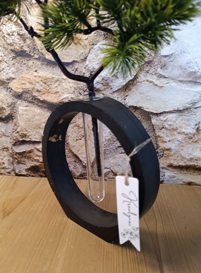 Vase soliflore noir et or.